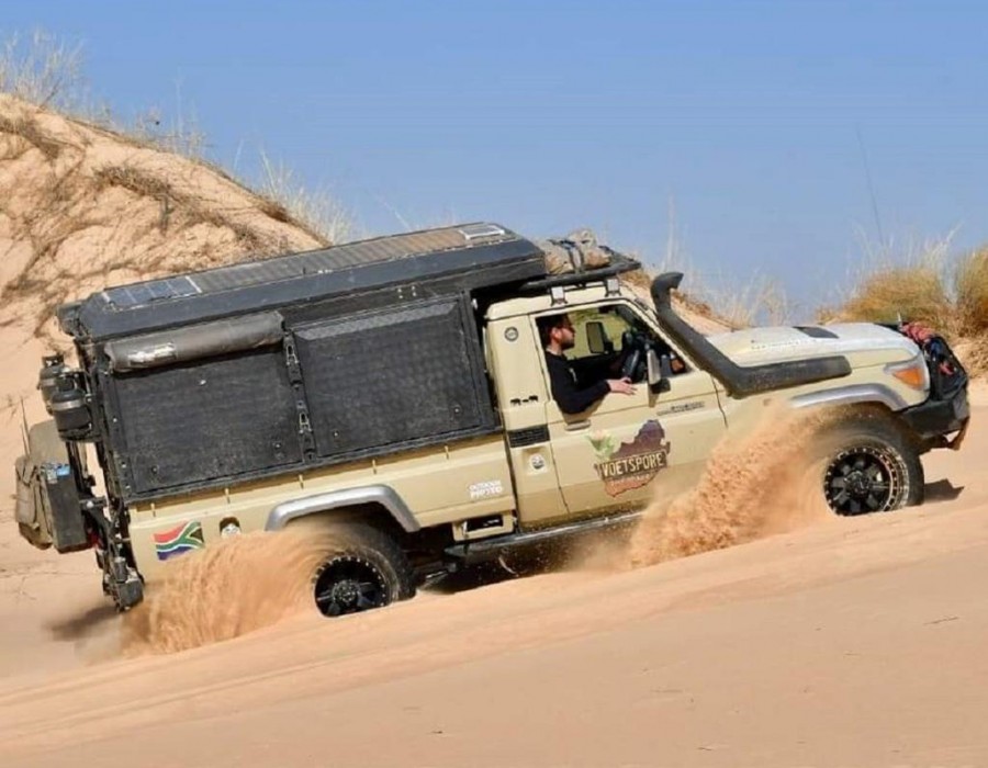 CANOPY CAMPER TOYOTA LAND CRUISER 79 S 